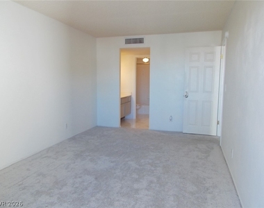 687 Marina Drive - Photo Thumbnail 20