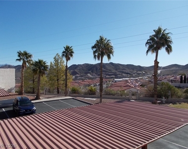687 Marina Drive - Photo Thumbnail 16