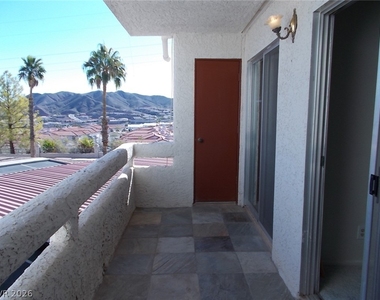 687 Marina Drive - Photo Thumbnail 14