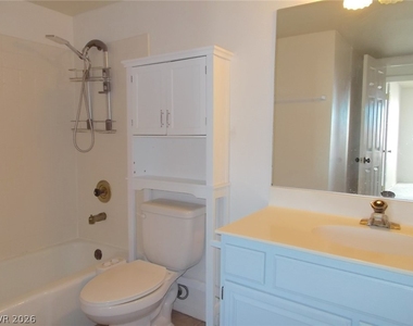 687 Marina Drive - Photo Thumbnail 11
