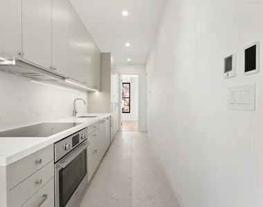 360 Degraw Street - Photo Thumbnail 7