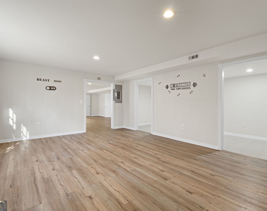 3535 Greenshire Court - Photo Thumbnail 23