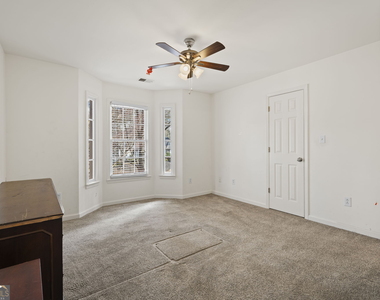 3535 Greenshire Court - Photo Thumbnail 17