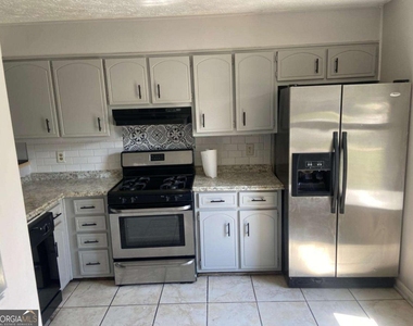 8238 Canyon Forge Drive - Photo Thumbnail 6