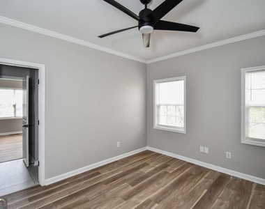 3338 Sims Street - Photo Thumbnail 8