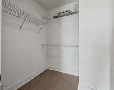 788 W Marietta Street Nw - Photo Thumbnail 8