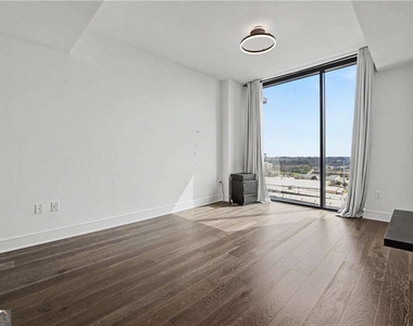 788 W Marietta Street Nw - Photo Thumbnail 6