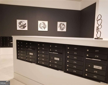 788 W Marietta Street Nw - Photo Thumbnail 23