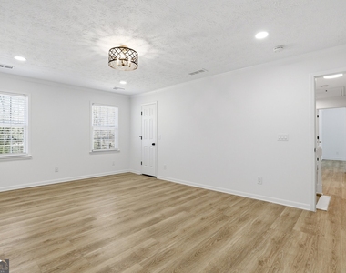 313 Summit Ridge Drive - Photo Thumbnail 11
