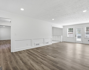 313 Summit Ridge Drive - Photo Thumbnail 4