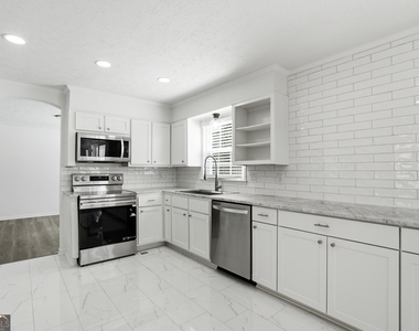 313 Summit Ridge Drive - Photo Thumbnail 8