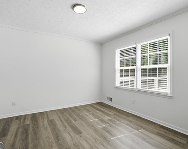 313 Summit Ridge Drive - Photo Thumbnail 15