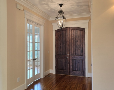 1462 Georgia Club Drive - Photo Thumbnail 4
