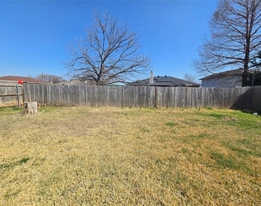 6403 Jennie Lane - Photo Thumbnail 25