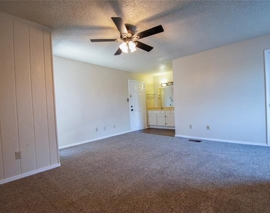 3121 Sondra Drive - Photo Thumbnail 12