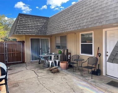 2214 Vanderbilt Court - Photo Thumbnail 11