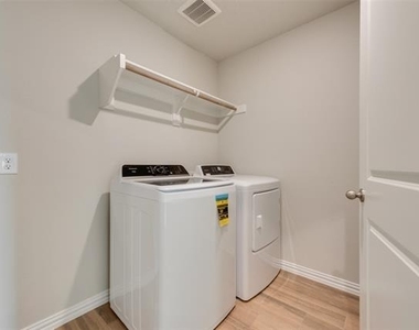 236 Sutter Mill Road - Photo Thumbnail 16
