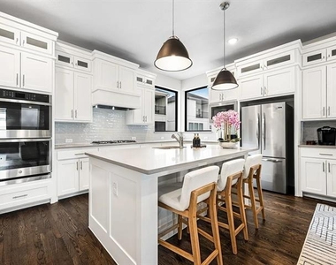 804 War Admiral Drive - Photo Thumbnail 22