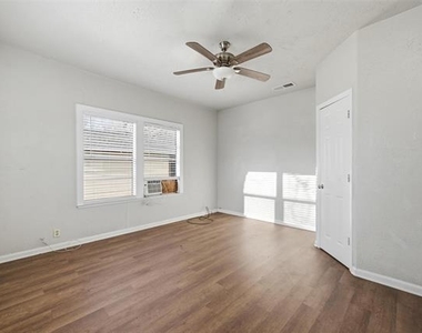 1101 N Harrison Avenue - Photo Thumbnail 8