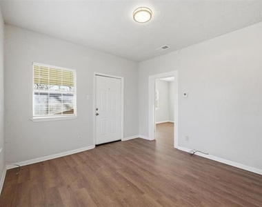 1101 N Harrison Avenue - Photo Thumbnail 10