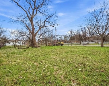 1101 N Harrison Avenue - Photo Thumbnail 13