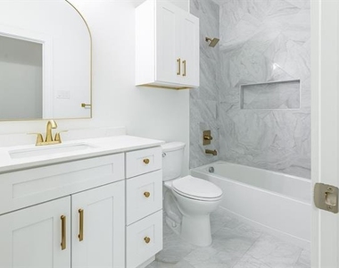2809 Gooch Street - Photo Thumbnail 10