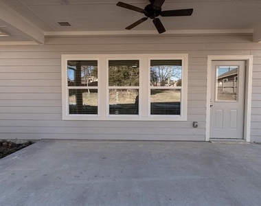 2809 Gooch Street - Photo Thumbnail 18