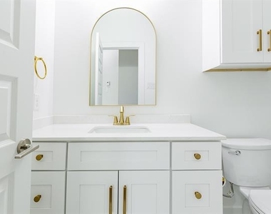 2809 Gooch Street - Photo Thumbnail 11