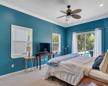 527 E Causeway Boulevard - Photo Thumbnail 15