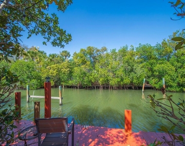 527 E Causeway Boulevard - Photo Thumbnail 21