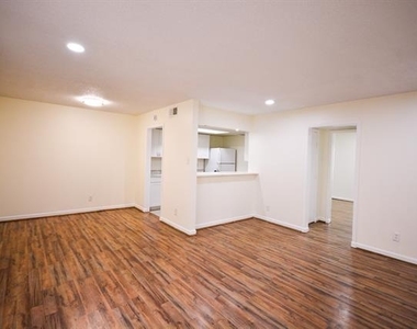 12816 Midway Road - Photo Thumbnail 2