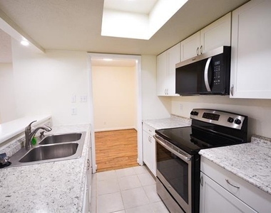 12816 Midway Road - Photo Thumbnail 5