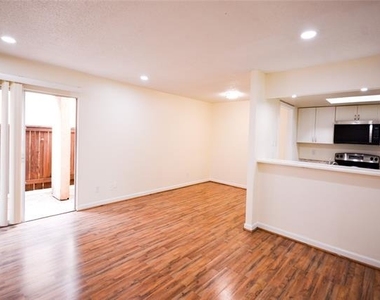 12816 Midway Road - Photo Thumbnail 8