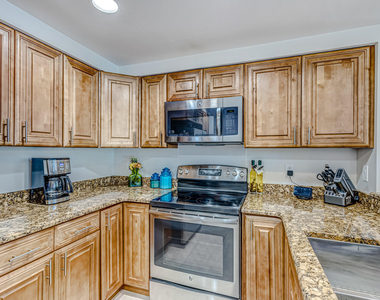 1701 Mizzenmast Way - Photo Thumbnail 16