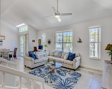 1701 Mizzenmast Way - Photo Thumbnail 8