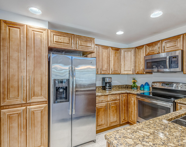1701 Mizzenmast Way - Photo Thumbnail 15