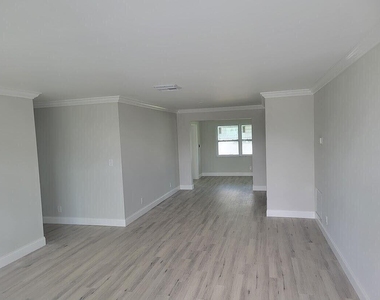1915 Sw 17th Avenue Sw - Photo Thumbnail 7
