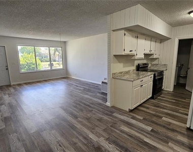 2771 Sw 3rd Street - Photo Thumbnail 8