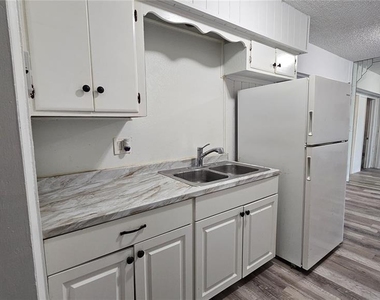 2771 Sw 3rd Street - Photo Thumbnail 4