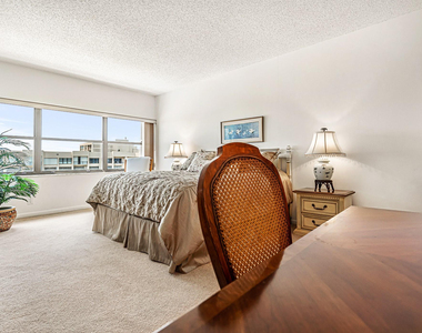 5000 N Ocean Boulevard - Photo Thumbnail 6