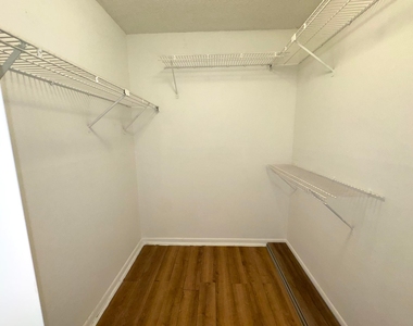 701 N Pine Island Road - Photo Thumbnail 7