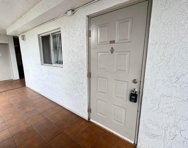 701 N Pine Island Road - Photo Thumbnail 18