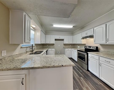 7609 Kimberly Court - Photo Thumbnail 5
