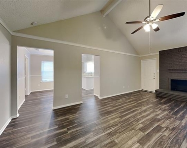 7609 Kimberly Court - Photo Thumbnail 2