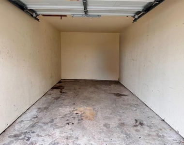 13116 White Settlement Road - Photo Thumbnail 19