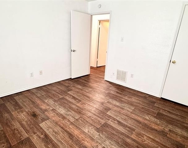 13116 White Settlement Road - Photo Thumbnail 10