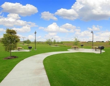 1888 Everglades Drive - Photo Thumbnail 27