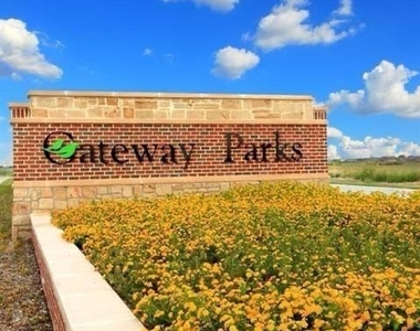 1888 Everglades Drive - Photo Thumbnail 26