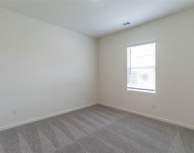 1888 Everglades Drive - Photo Thumbnail 18