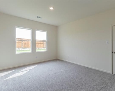 1888 Everglades Drive - Photo Thumbnail 10